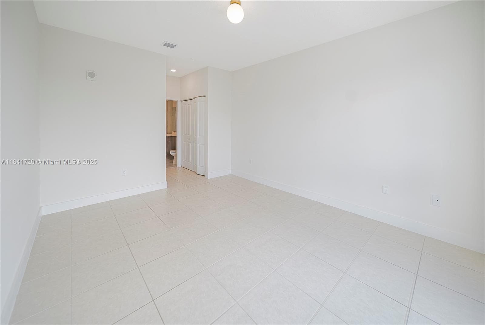 8265 NW 41st St # 202, Doral FL 33166 — 6