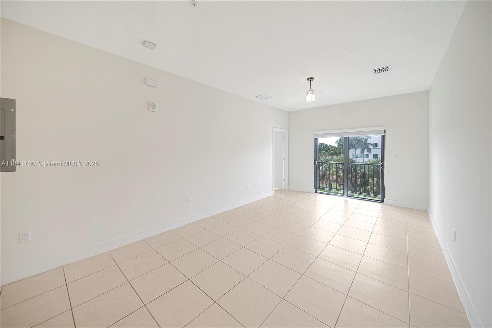 8265 NW 41st St # 202, Doral FL 33166 — 1