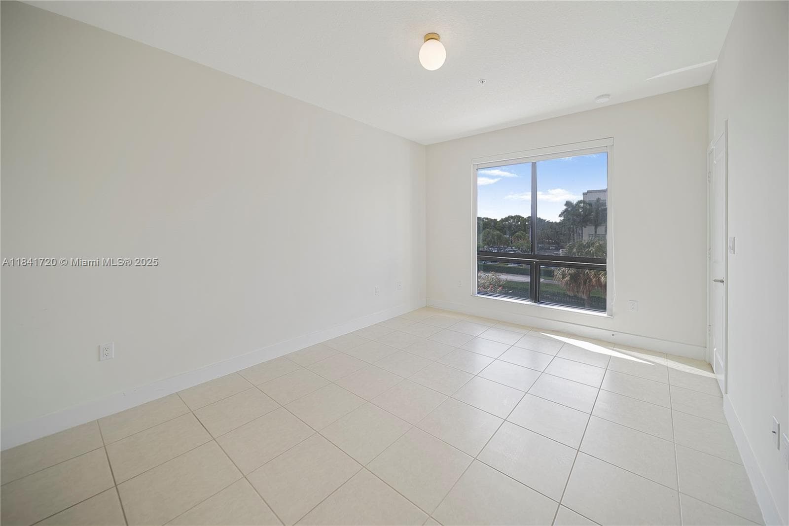 8265 NW 41st St # 202, Doral FL 33166 — 10