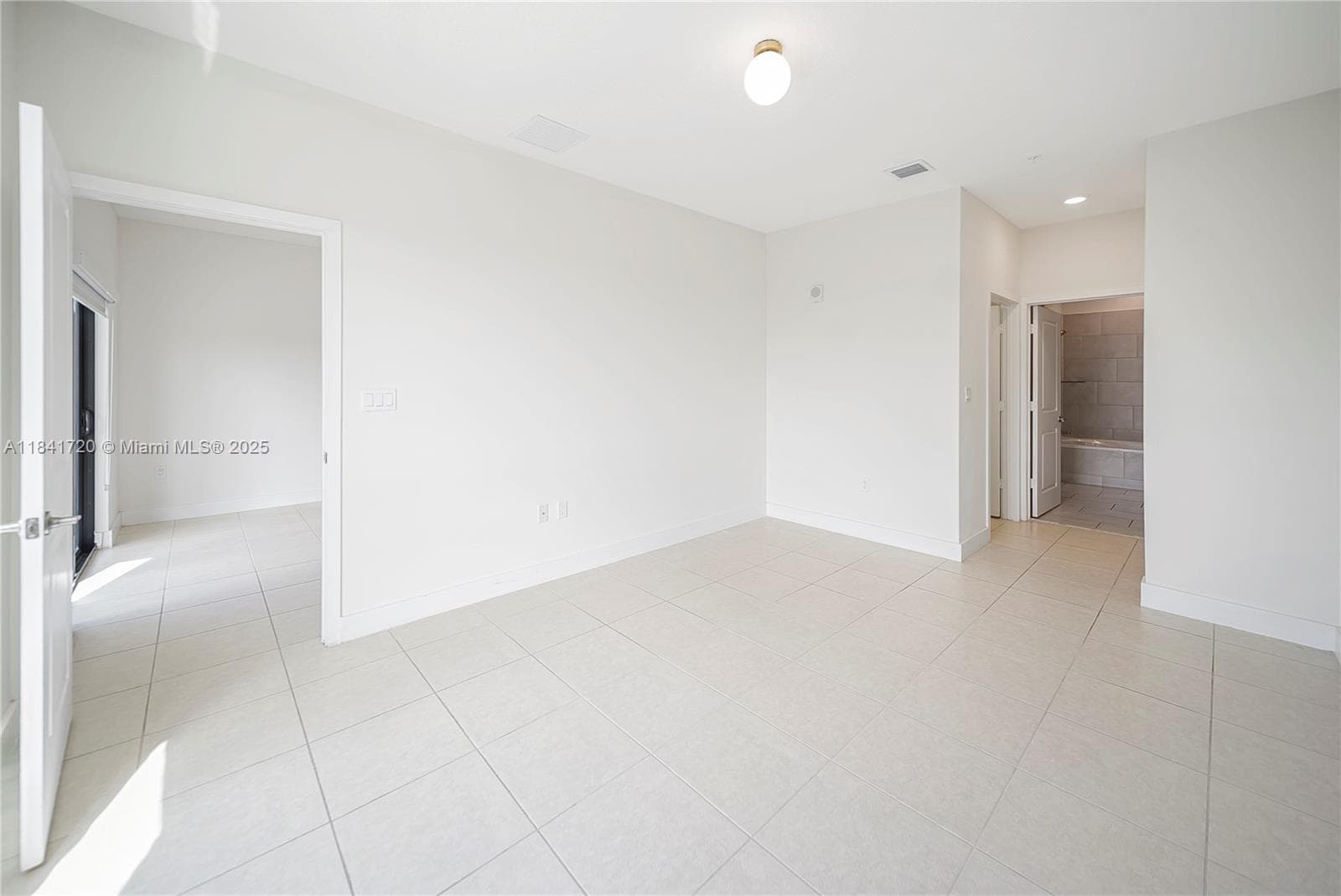 8265 NW 41st St # 202, Doral FL 33166 — 8
