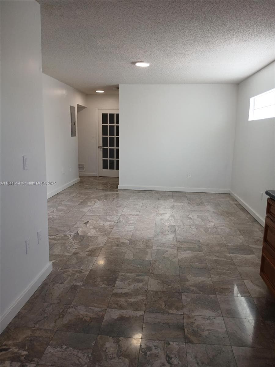 7467 NW 169th Ln, Hialeah FL 33015 — 2