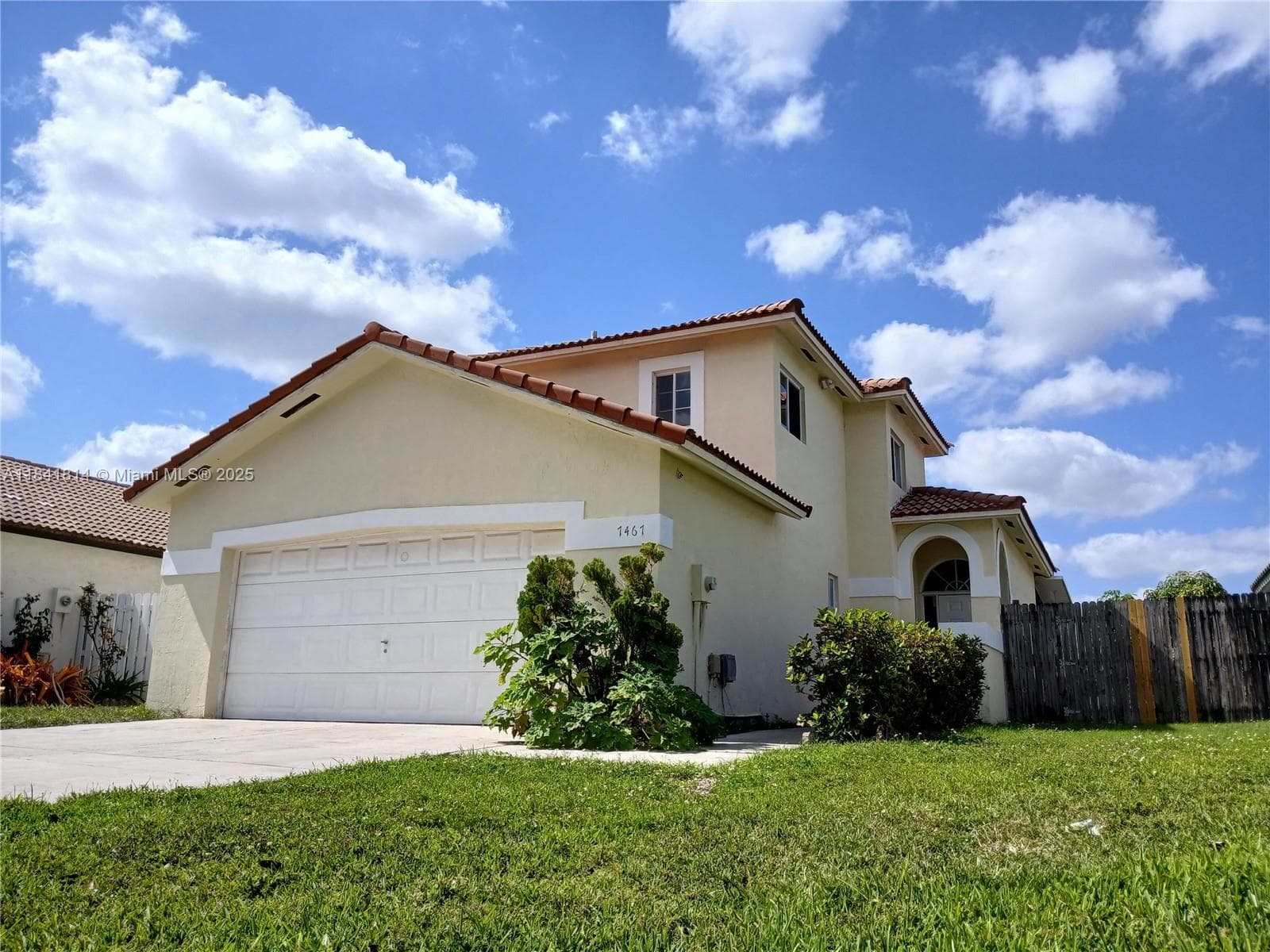 7467 NW 169th Ln, Hialeah FL 33015 — 1