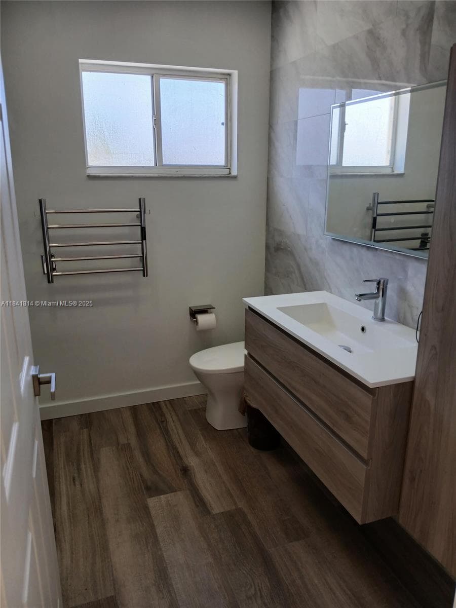 7467 NW 169th Ln, Hialeah FL 33015 — 11