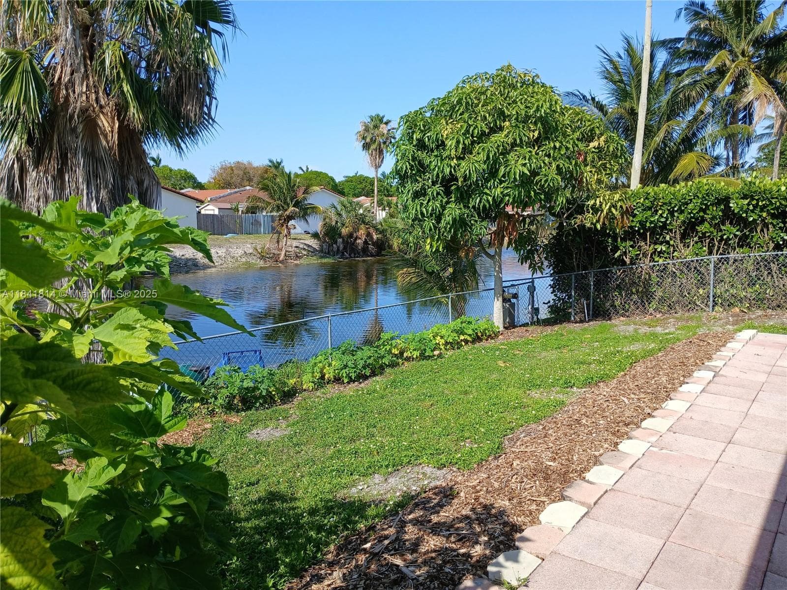 7467 NW 169th Ln, Hialeah FL 33015 — 21