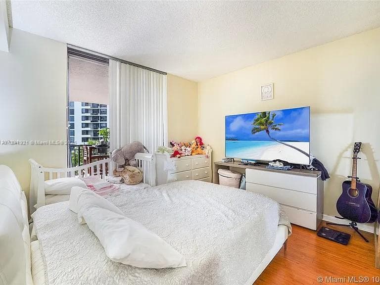 540 Brickell Key Dr # 603, Miami FL 33131 — 8