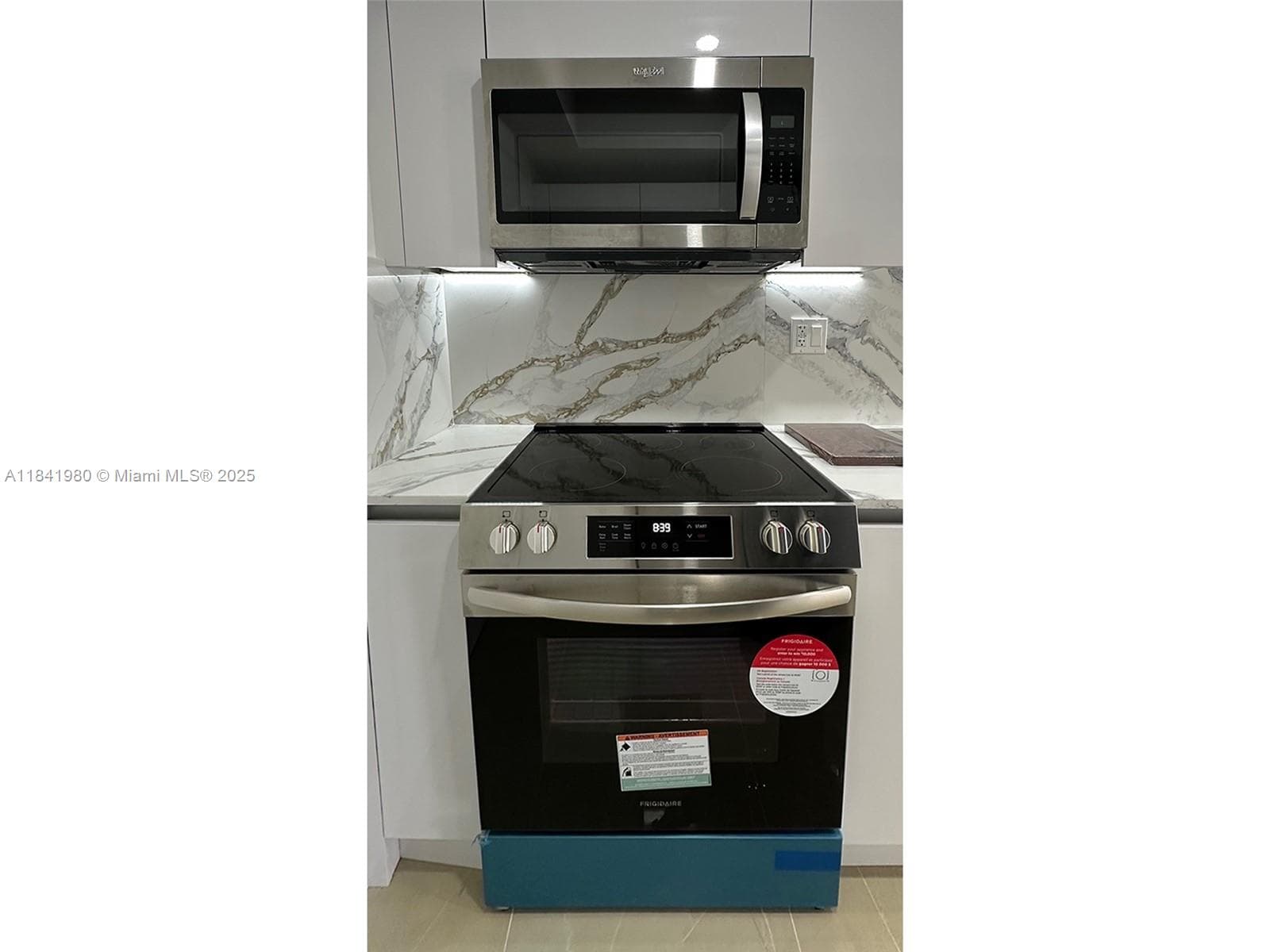 18071 Biscayne Blvd # 1202, Aventura FL 33160 — 23