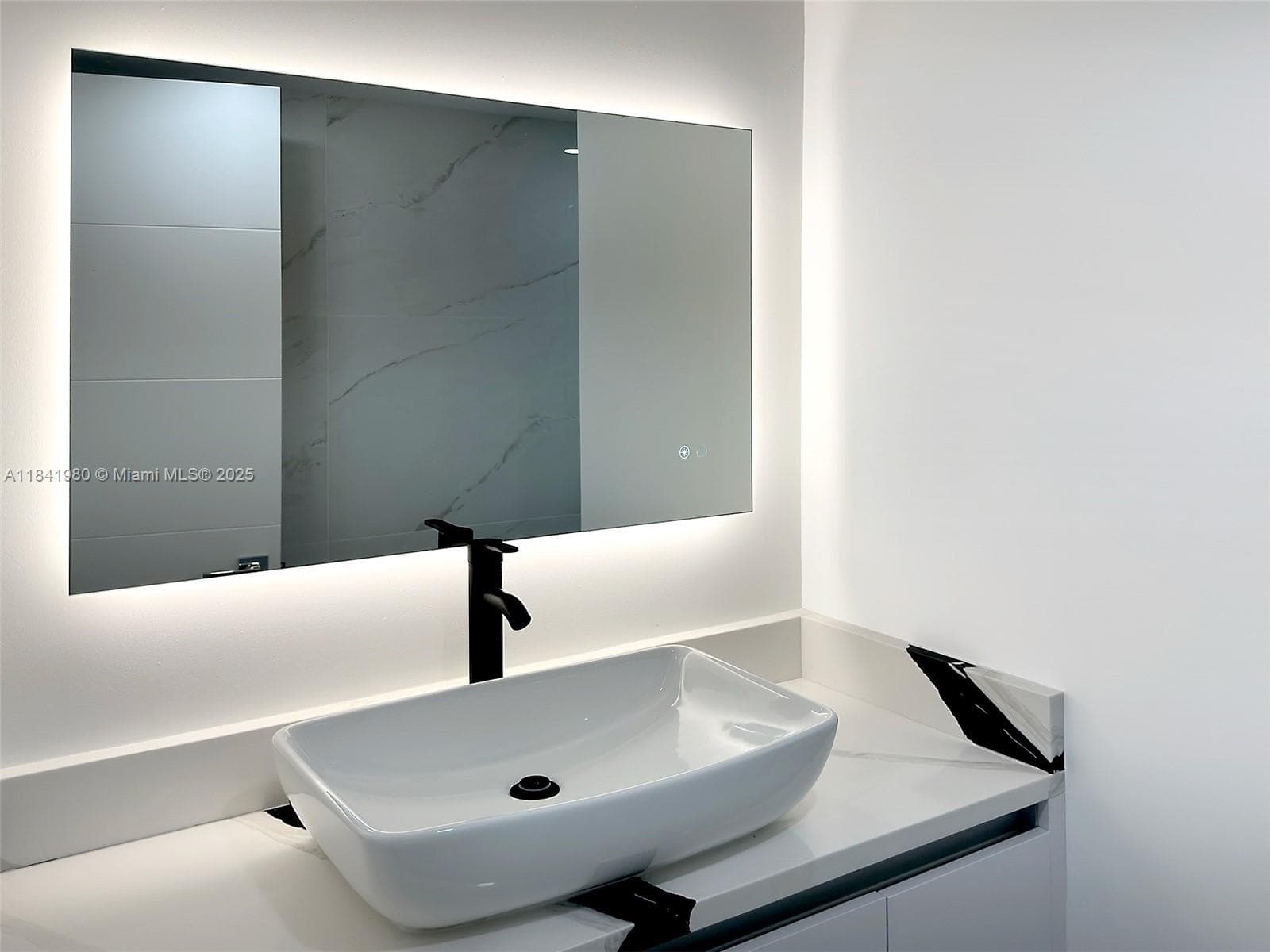 18071 Biscayne Blvd # 1202, Aventura FL 33160 — 19