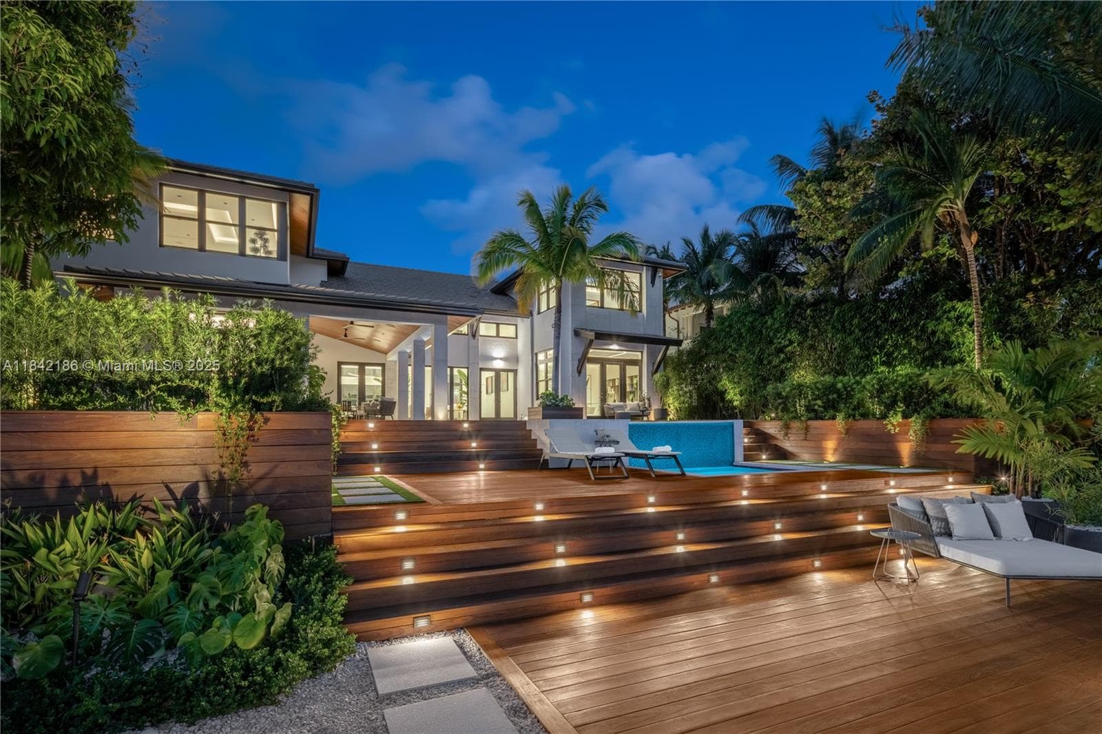 4241 Palm Ln, Miami FL 33137 — 88