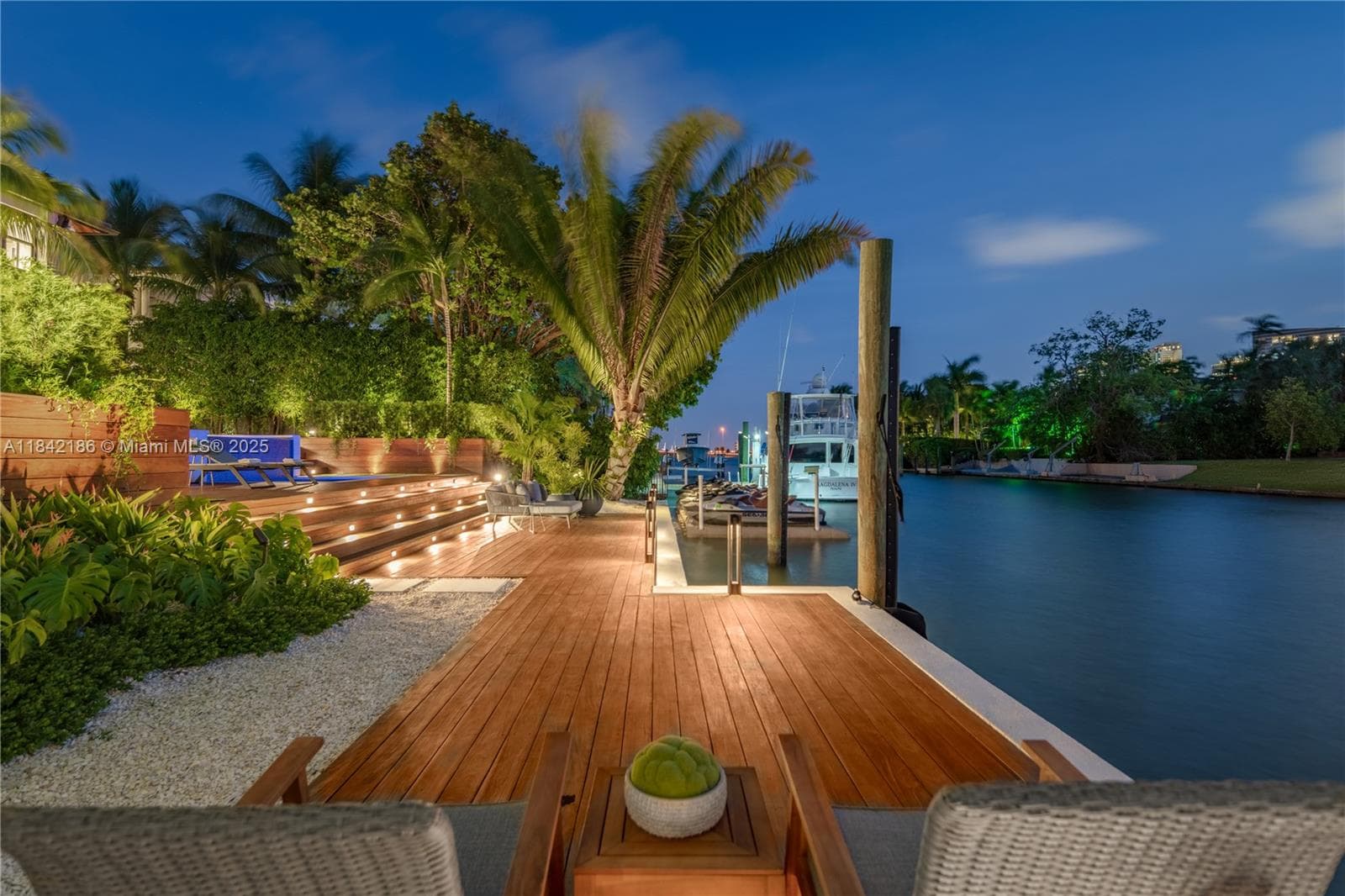 4241 Palm Ln, Miami FL 33137 — 96