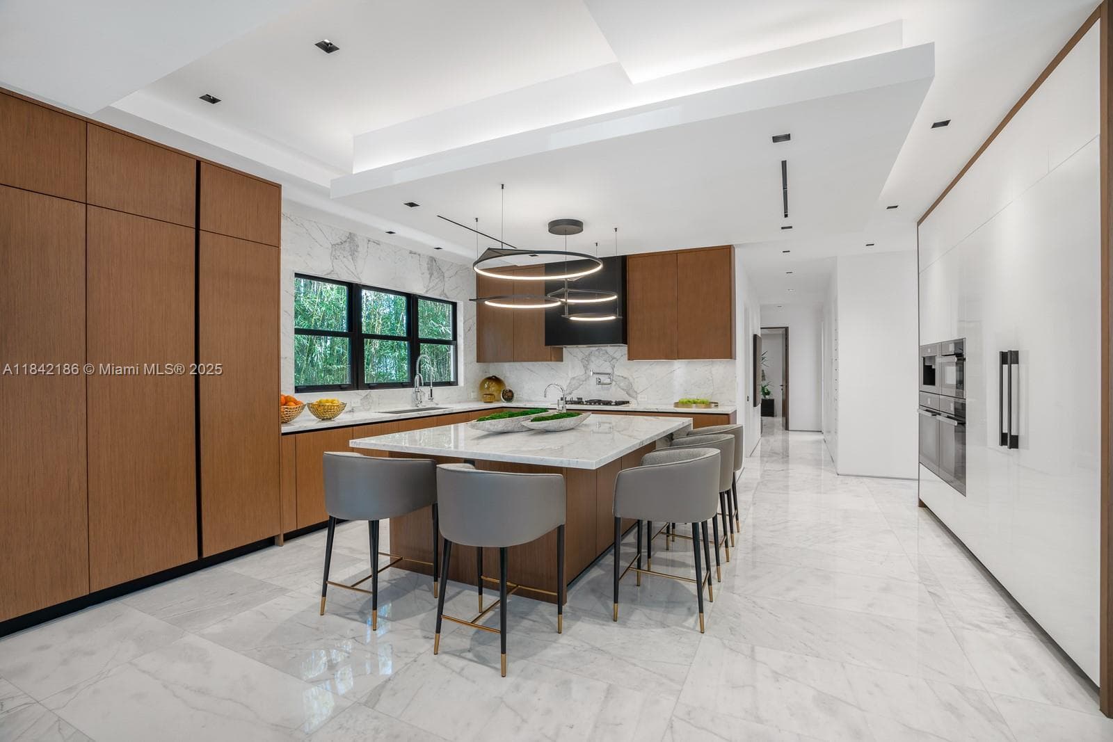 4241 Palm Ln, Miami FL 33137 — 34