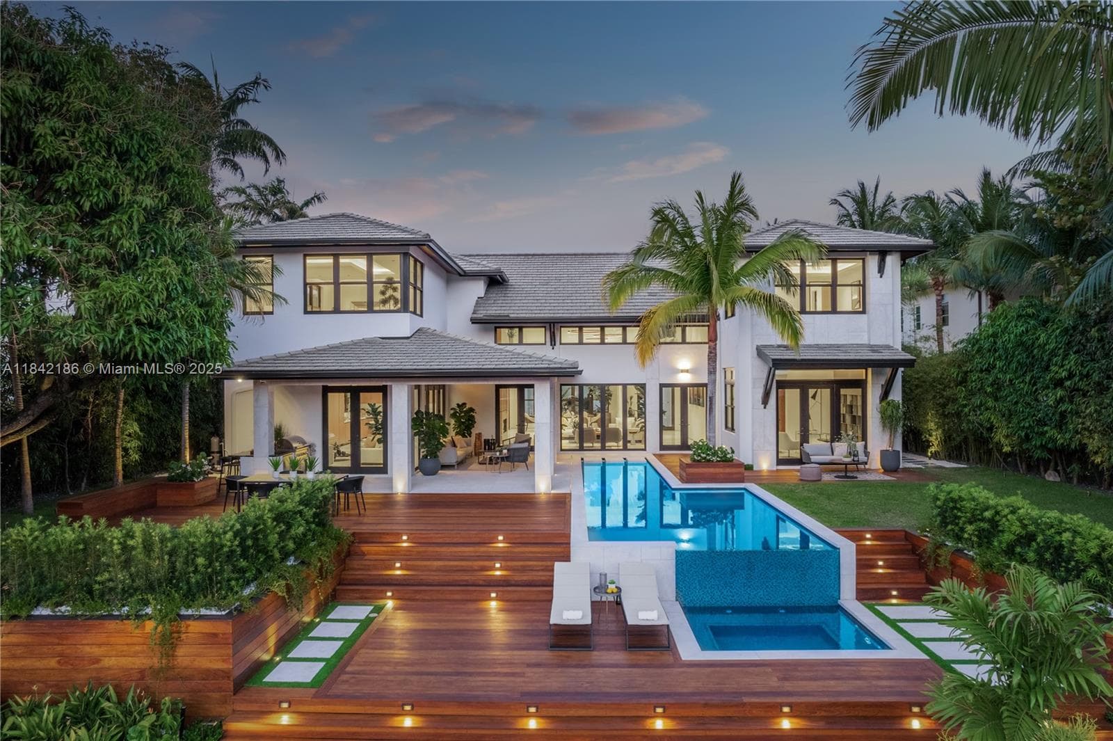 4241 Palm Ln, Miami FL 33137 — 14