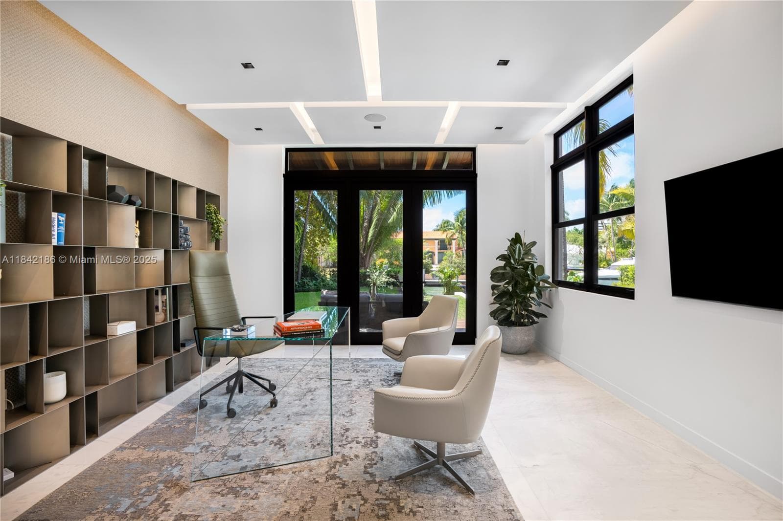 4241 Palm Ln, Miami FL 33137 — 40