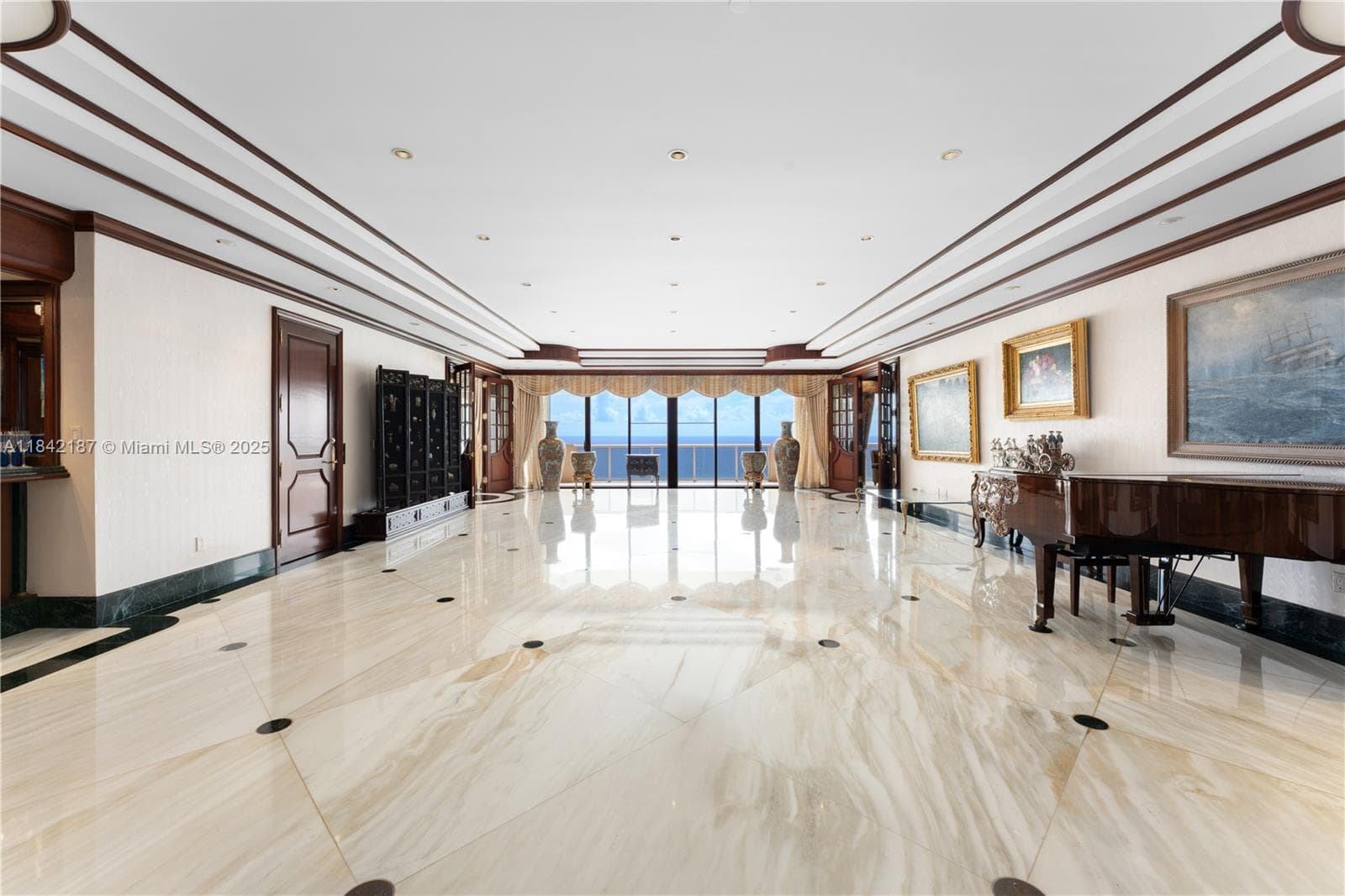 5757 Collins Ave # 4, Miami Beach FL 33140 — 6