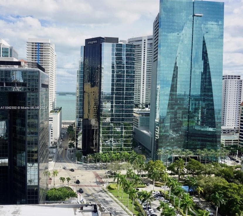 1250 S Miami Ave # 2006, Miami FL 33130 — 3