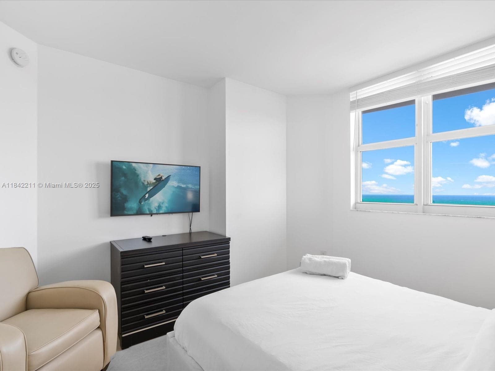 17375 Collins Ave # 808, Sunny Isles Beach FL 33160 — 17