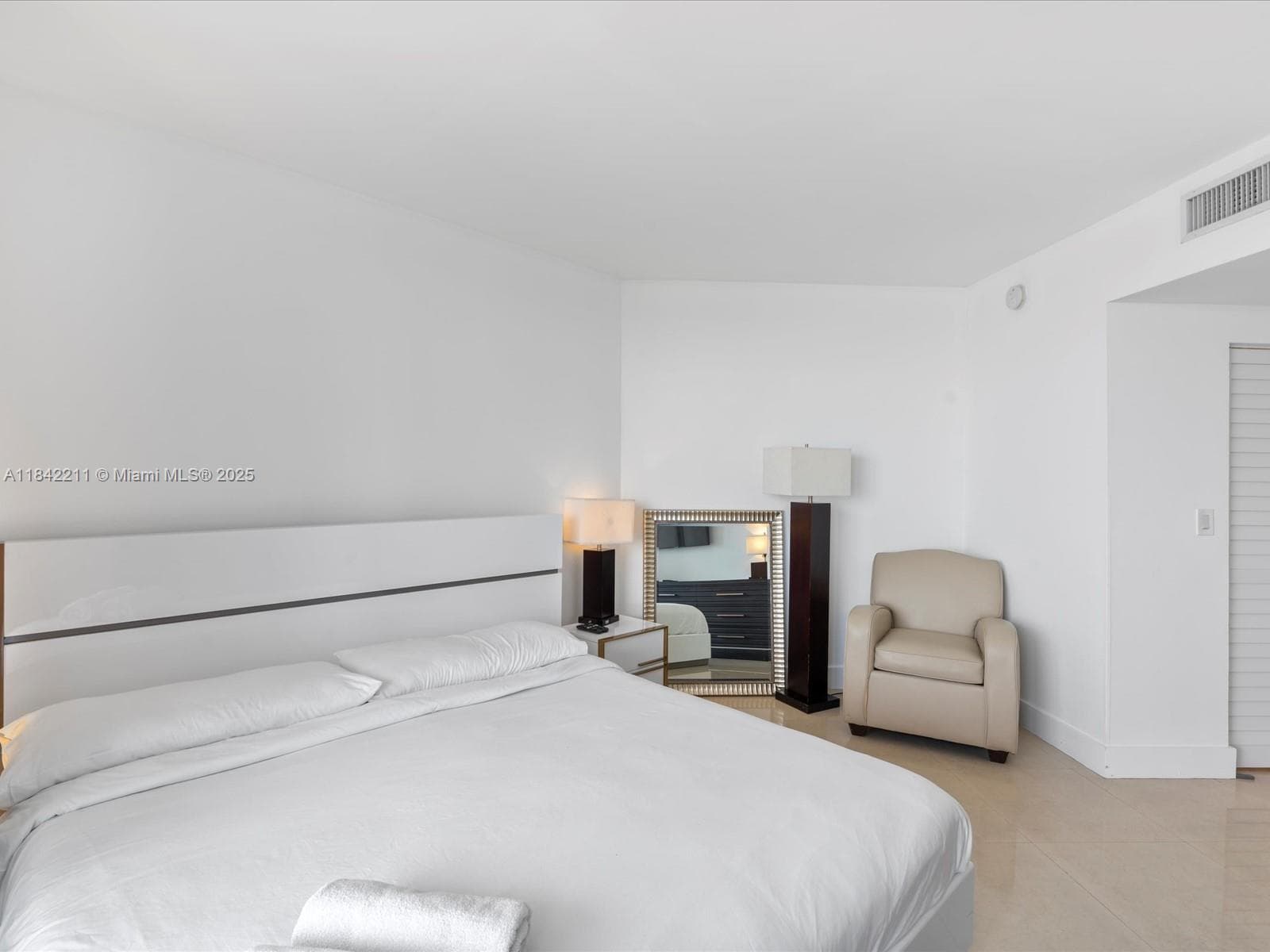 17375 Collins Ave # 808, Sunny Isles Beach FL 33160 — 25