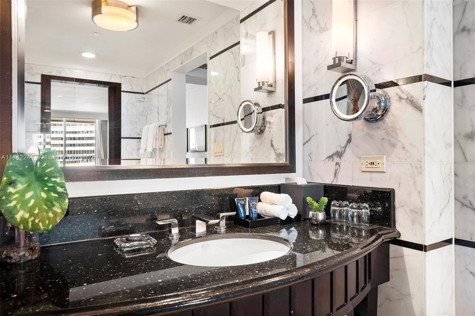 4391 Collins Ave # 802, Miami Beach FL 33140 — 41