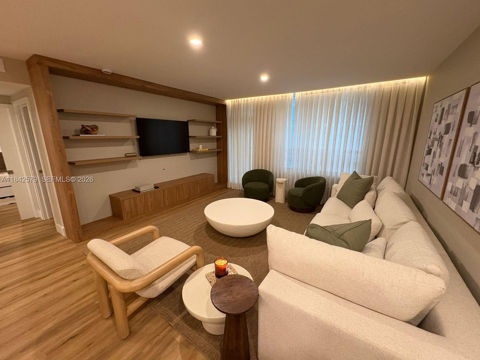 10185 NE Collins Ave # 1220, Bal Harbour FL 33154 — 3