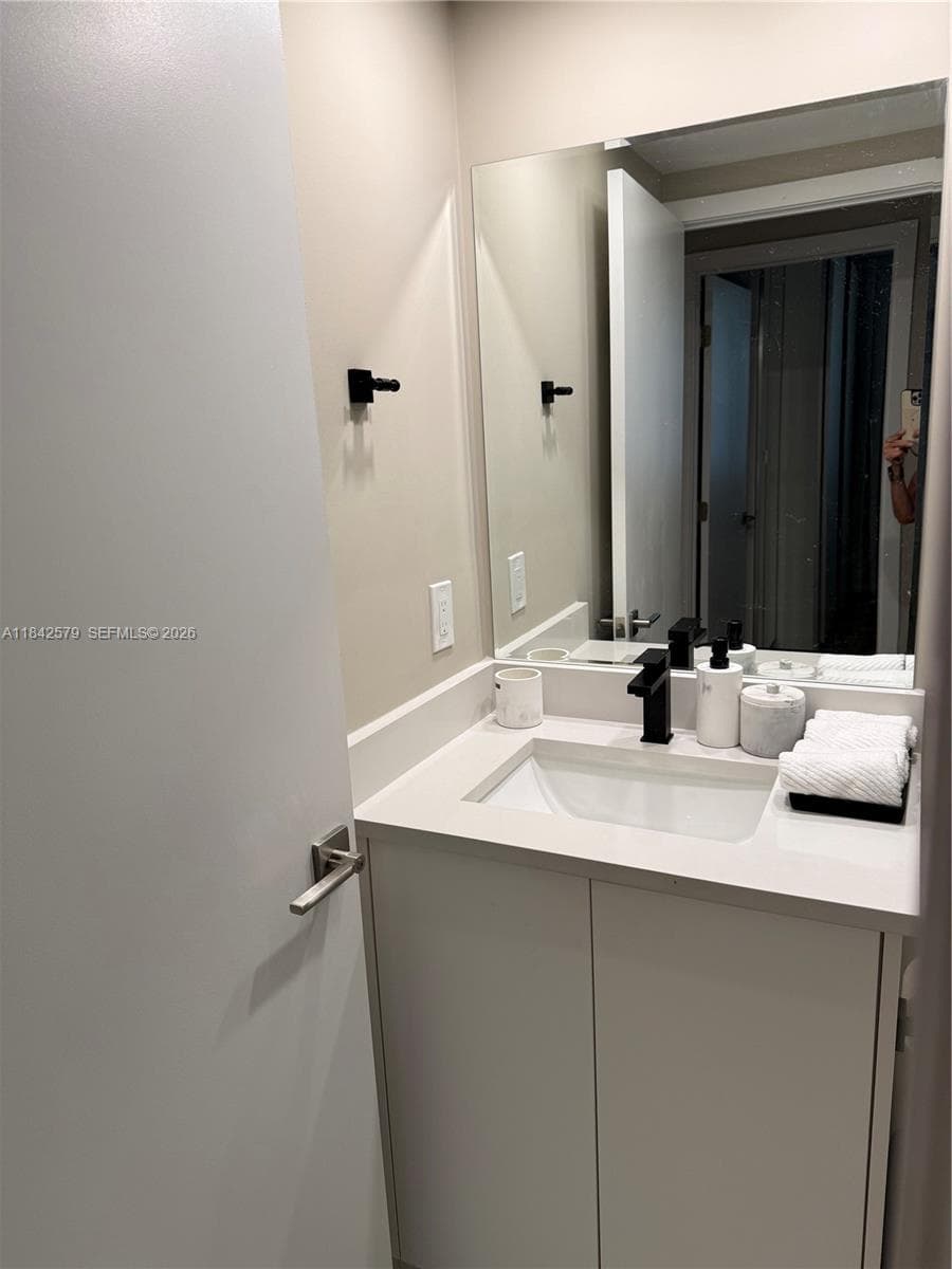 10185 NE Collins Ave # 1220, Bal Harbour FL 33154 — 14