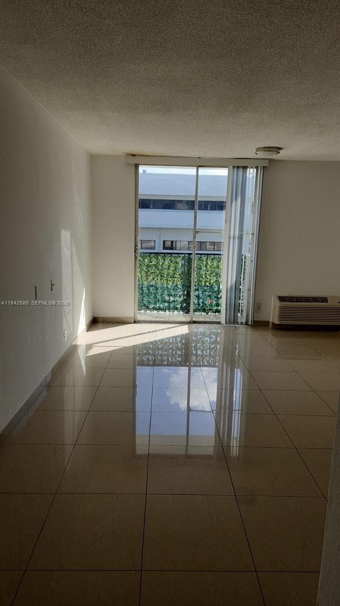 16450 NW 2nd Ave # 206, Miami FL 33169 — 2