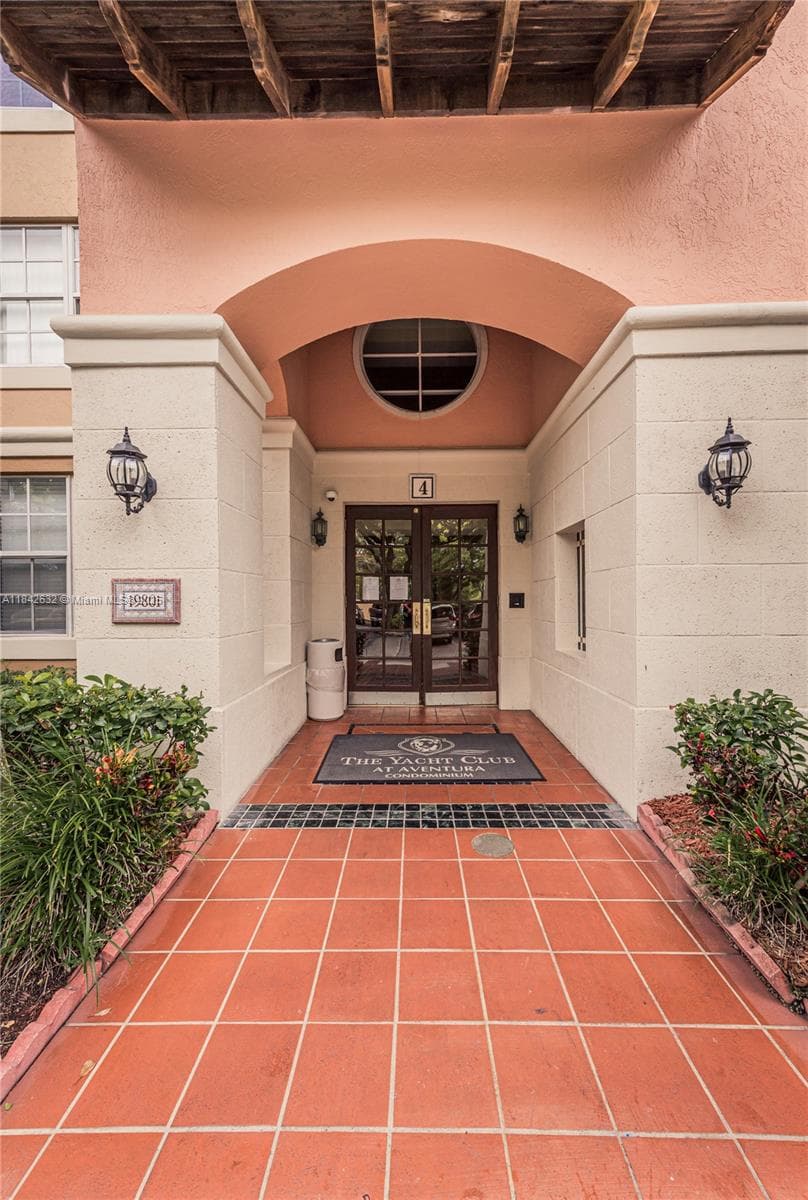 19801 E Country Club Dr # 4303, Aventura FL 33180 — 53