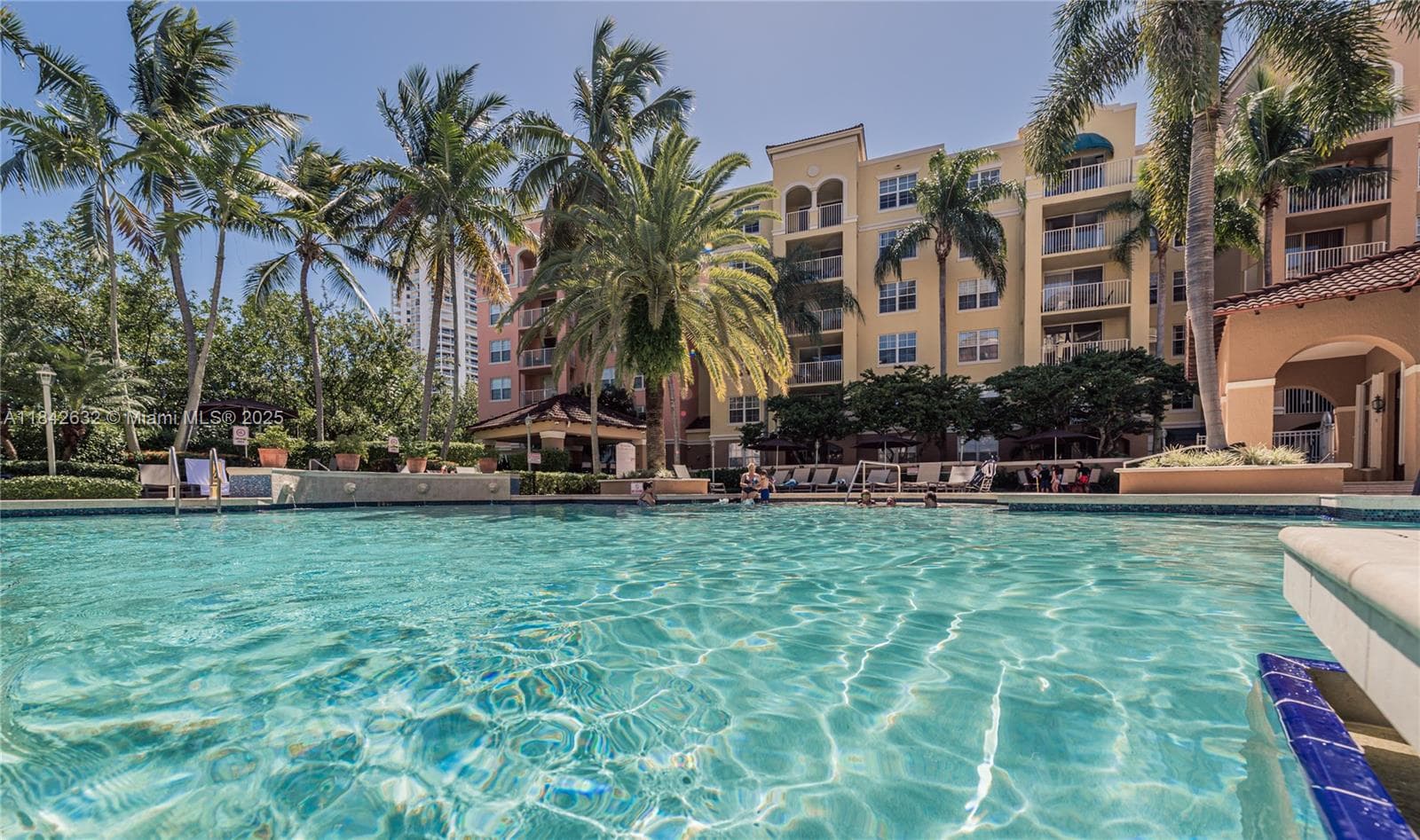 19801 E Country Club Dr # 4303, Aventura FL 33180 — 1