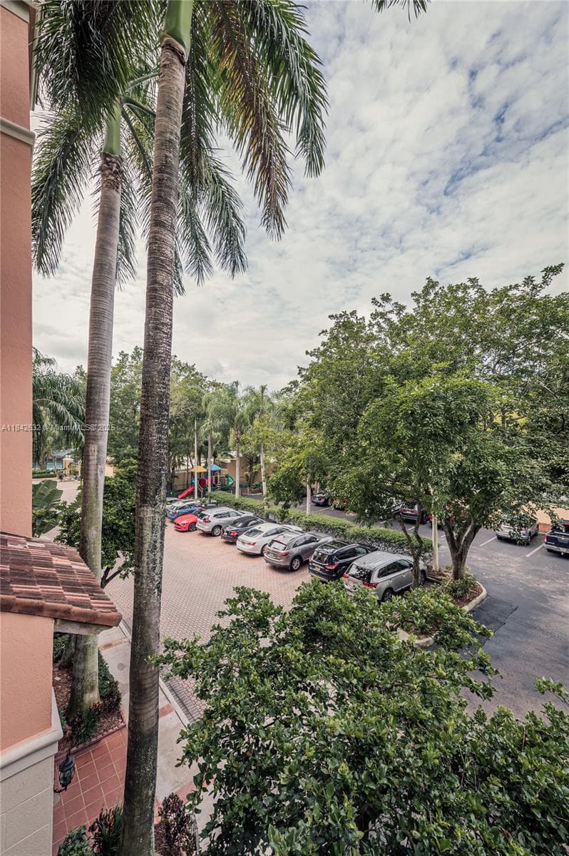 19801 E Country Club Dr # 4303, Aventura FL 33180 — 38