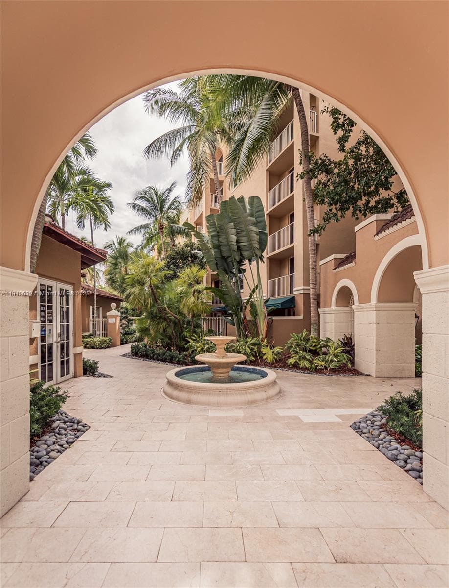 19801 E Country Club Dr # 4303, Aventura FL 33180 — 54