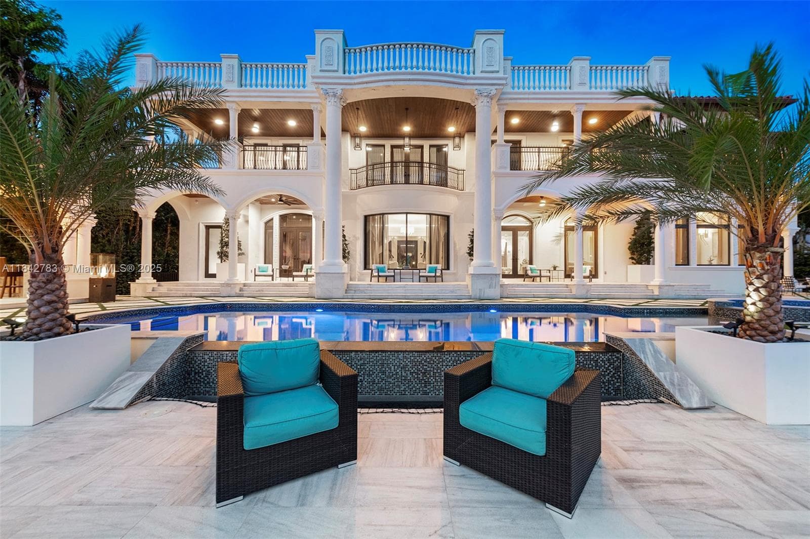 498 N Parkway Pkwy, Golden Beach FL 33160 — 99