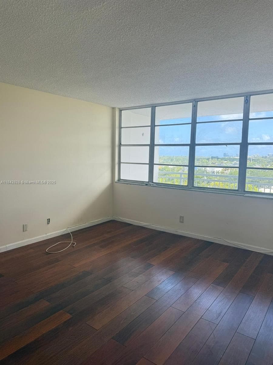 2025 NE 164th St # 818, North Miami Beach FL 33162 — 6