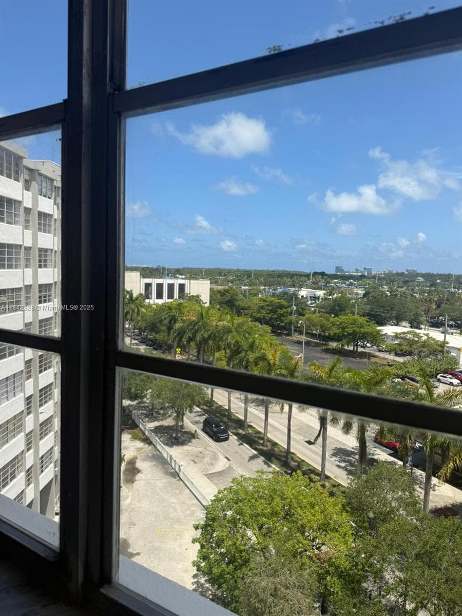 2025 NE 164th St # 818, North Miami Beach FL 33162 — 4