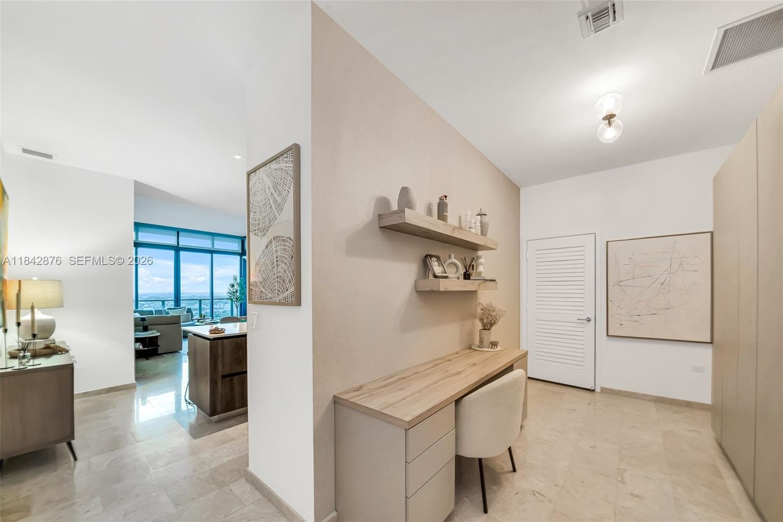 88 SW 7th St # 4004, Miami FL 33130 — 9
