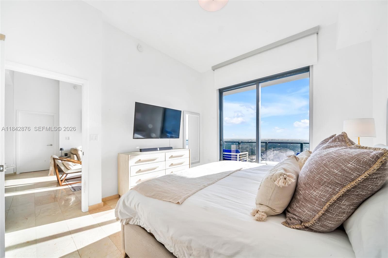 88 SW 7th St # 4004, Miami FL 33130 — 11