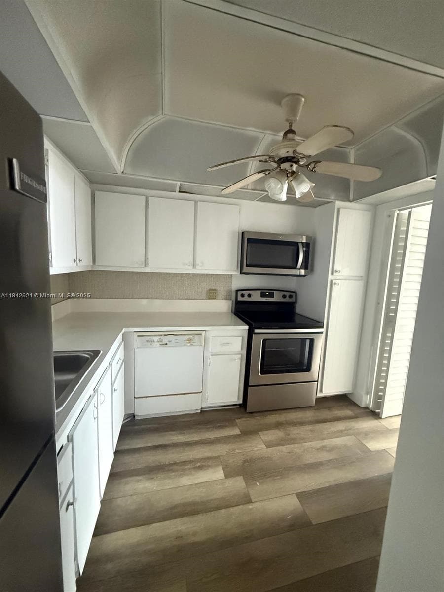 2025 NE 164th St # 606, North Miami Beach FL 33162 — 13