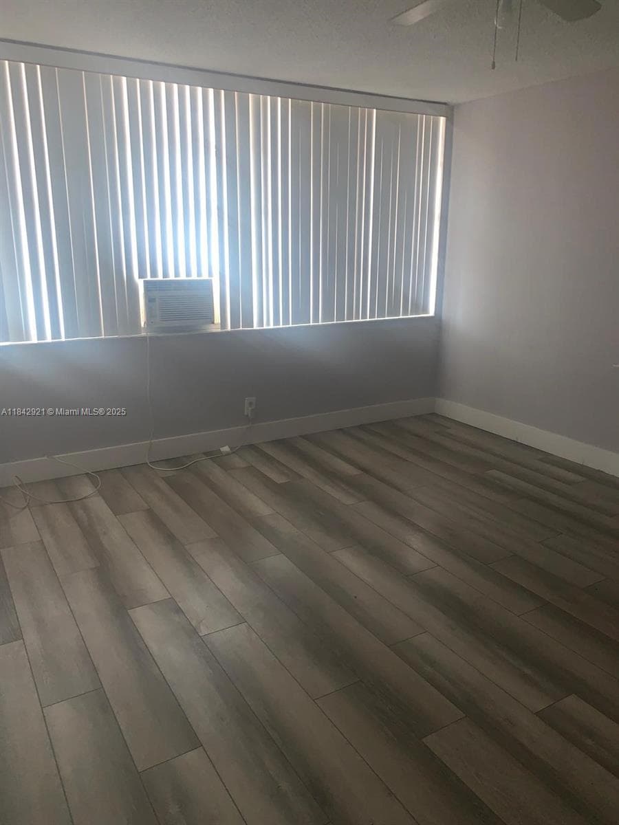 2025 NE 164th St # 606, North Miami Beach FL 33162 — 7