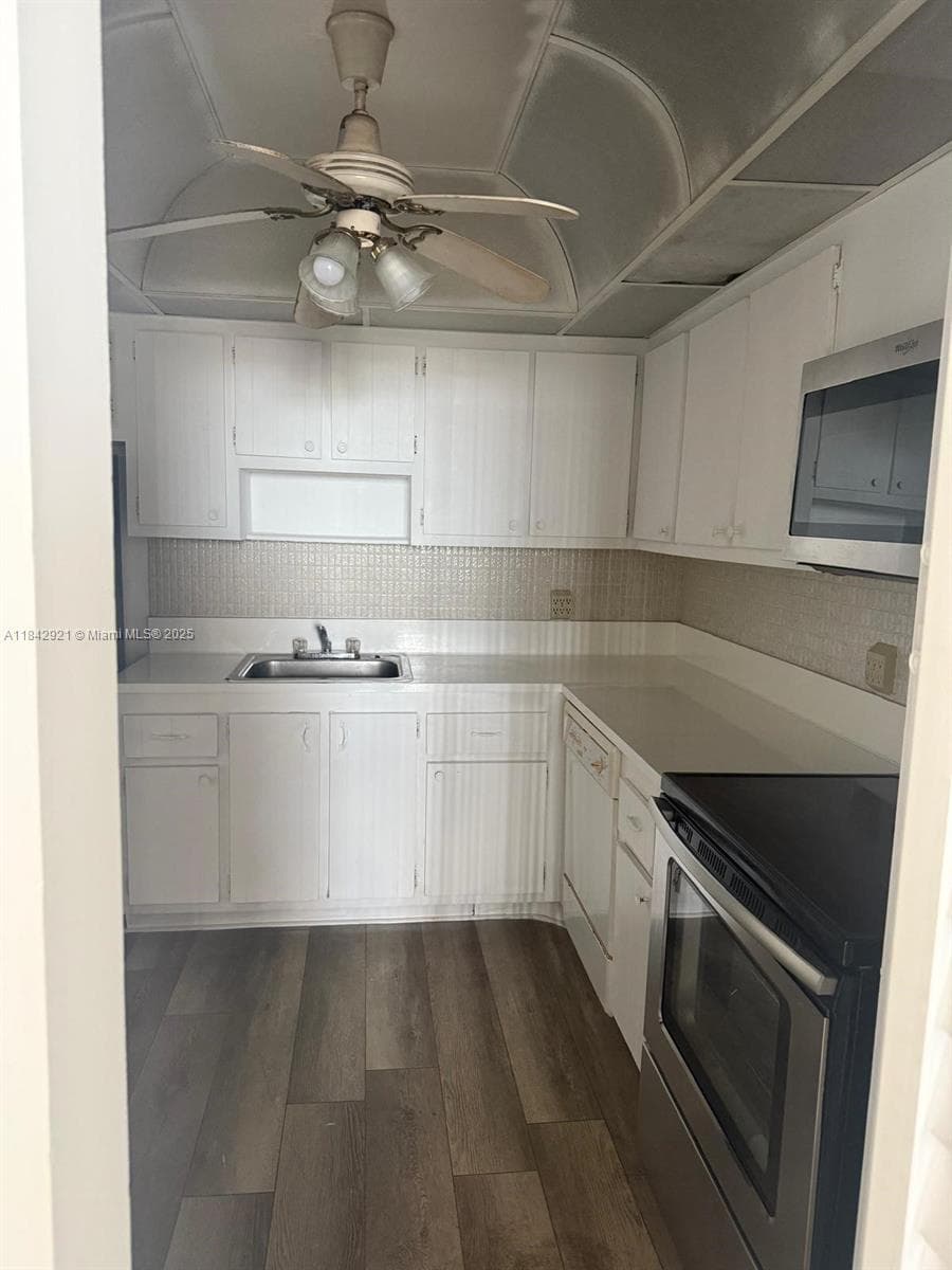 2025 NE 164th St # 606, North Miami Beach FL 33162 — 10