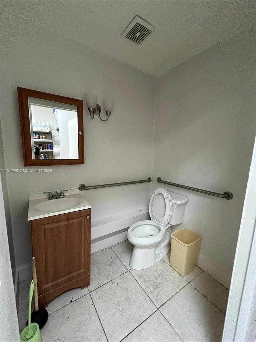 622 E 9th Street, Hialeah FL 33010 — 13