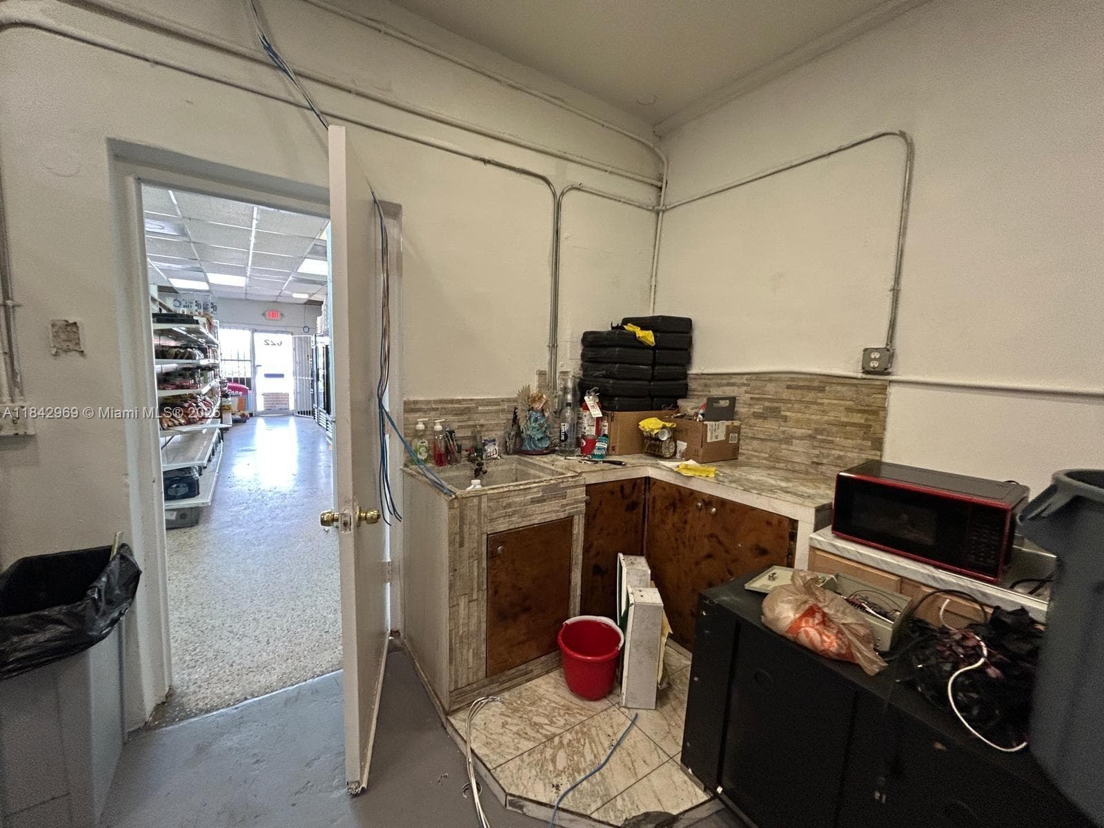 622 E 9th Street, Hialeah FL 33010 — 12