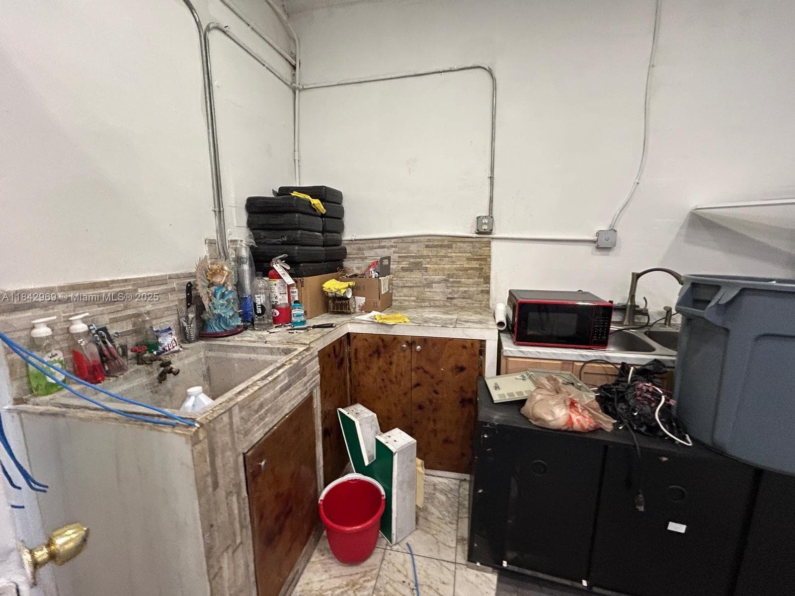 622 E 9th Street, Hialeah FL 33010 — 15