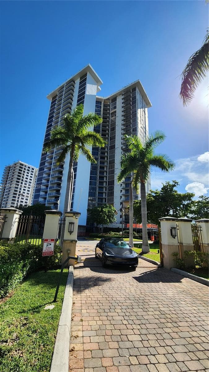 The Clipper At Bisc Cove, Aventura, FL — 30