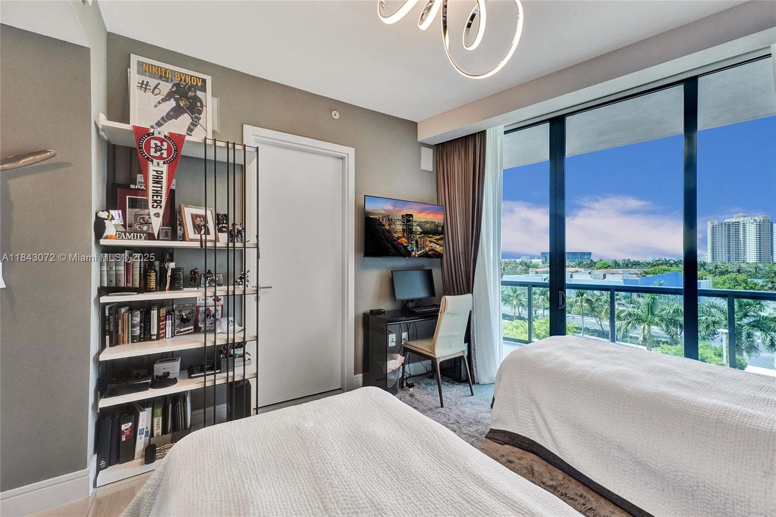 3250 NE 188th St # 402, Aventura FL 33180 — 14