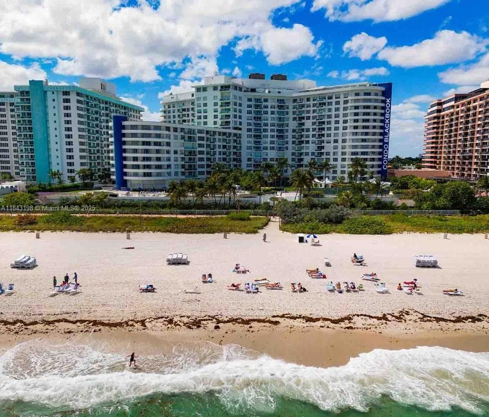 5151 Collins Ave # 927, Miami Beach FL 33140 — 2