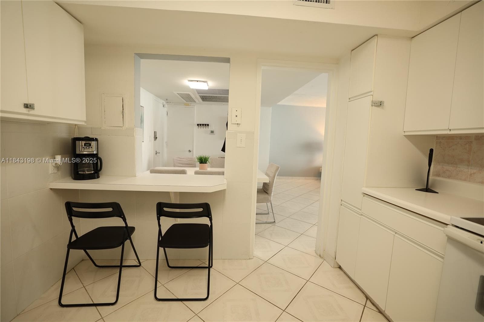 5151 Collins Ave # 927, Miami Beach FL 33140 — 13