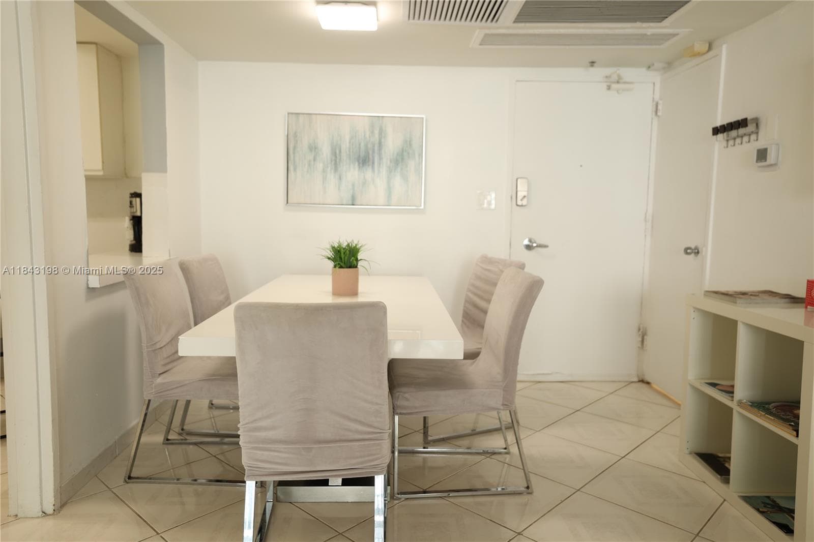 5151 Collins Ave # 927, Miami Beach FL 33140 — 5