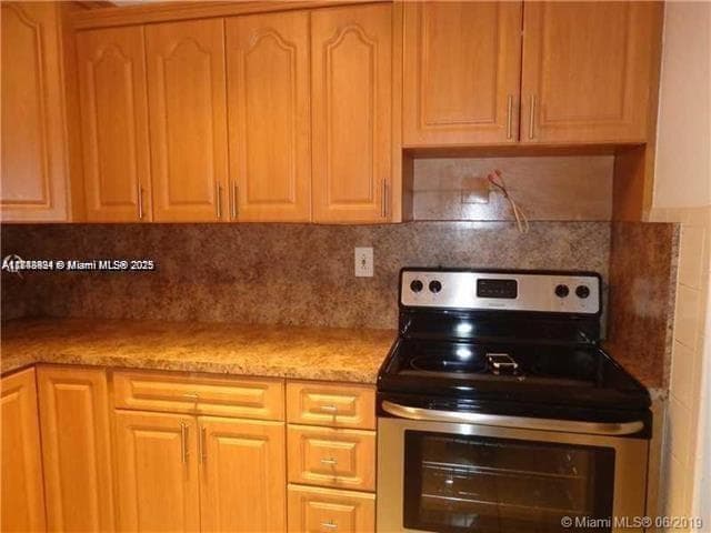 15225 NE 6th Ave # B207, Miami FL 33162 — 3