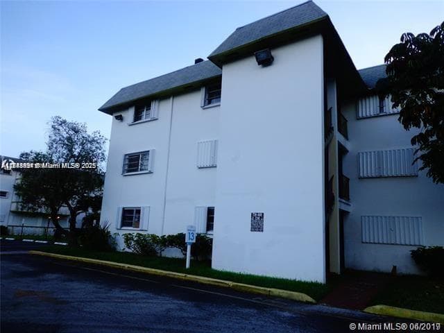15225 NE 6th Ave # B207, Miami FL 33162 — 1
