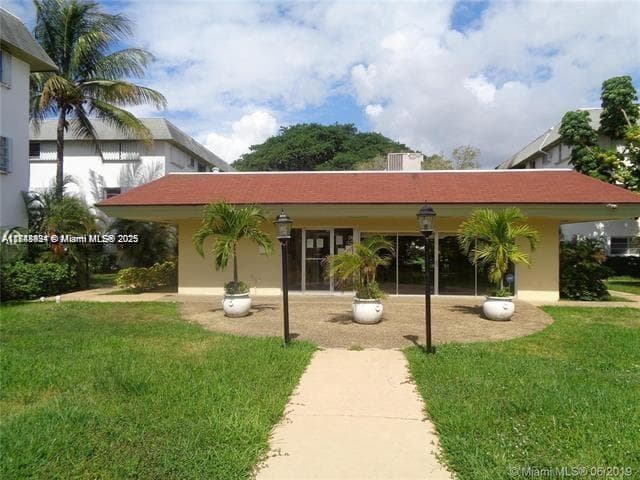15225 NE 6th Ave # B207, Miami FL 33162 — 11