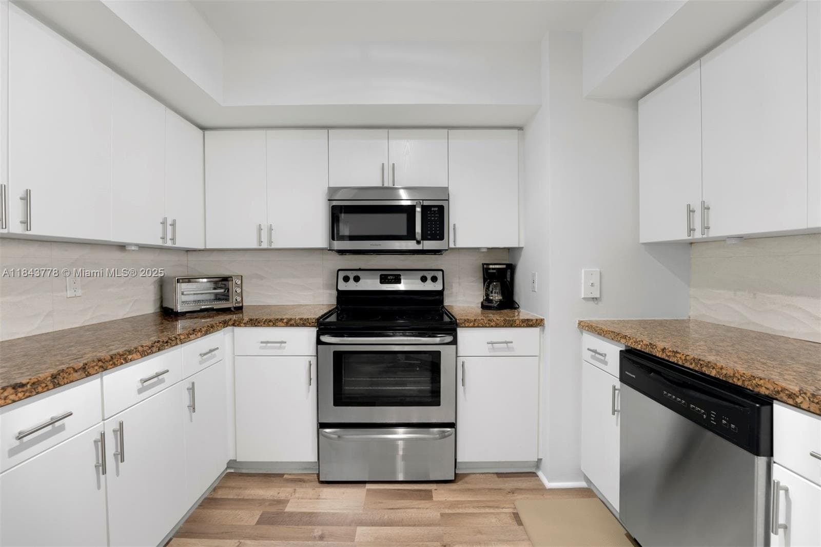 1800 Sunset Harbour Dr # 1208, Miami Beach FL 33139 — 16