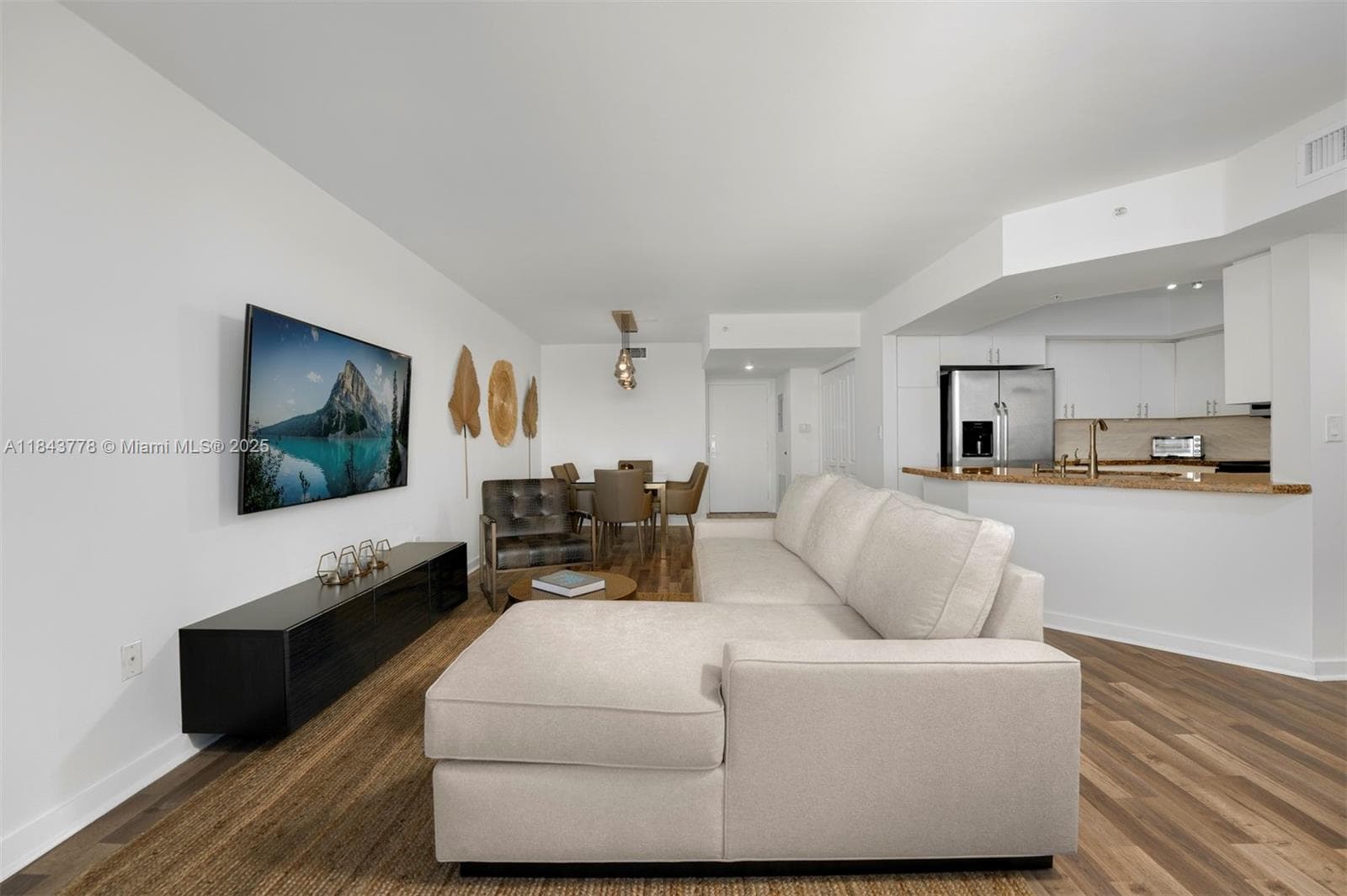 1800 Sunset Harbour Dr # 1208, Miami Beach FL 33139 — 12