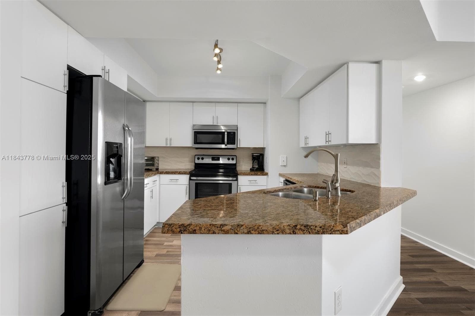 1800 Sunset Harbour Dr # 1208, Miami Beach FL 33139 — 15